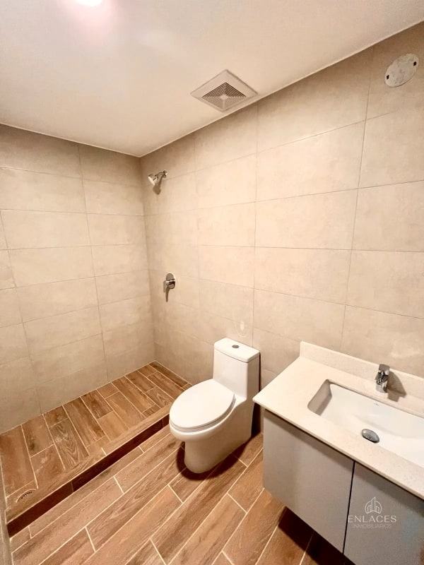 Zona 14 • Apartamento en Renta • Edificio Parque 14 - 3
