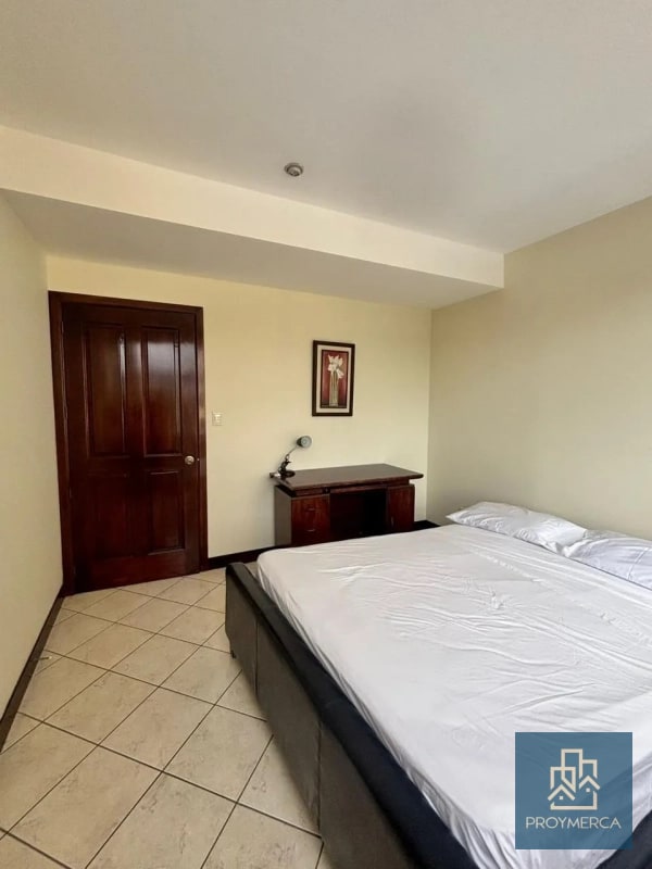 Apartamento en venta, Edificio Milenia, Zona 10 - 4