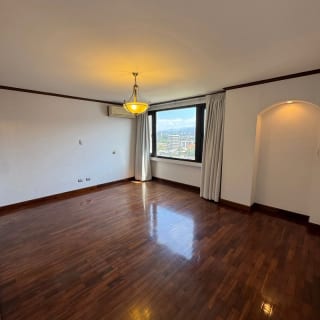 Apartamento en venta | 4 hab | 4 parqueos | Torre Castelar zona 10 — Apartamento en Venta en Torre Castelar, Zona 10, Guatemala, Ciudad — miniatura 7 de 13