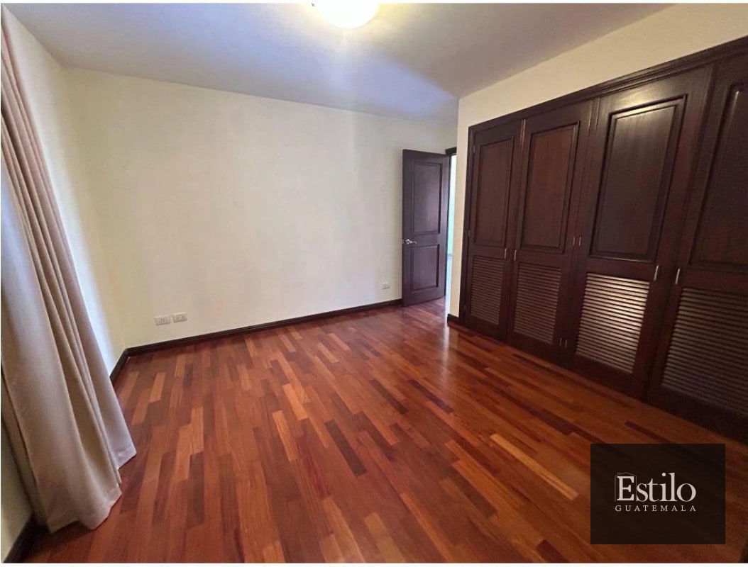 APARTAMENTO EN RENTA ZONA 14 - 3