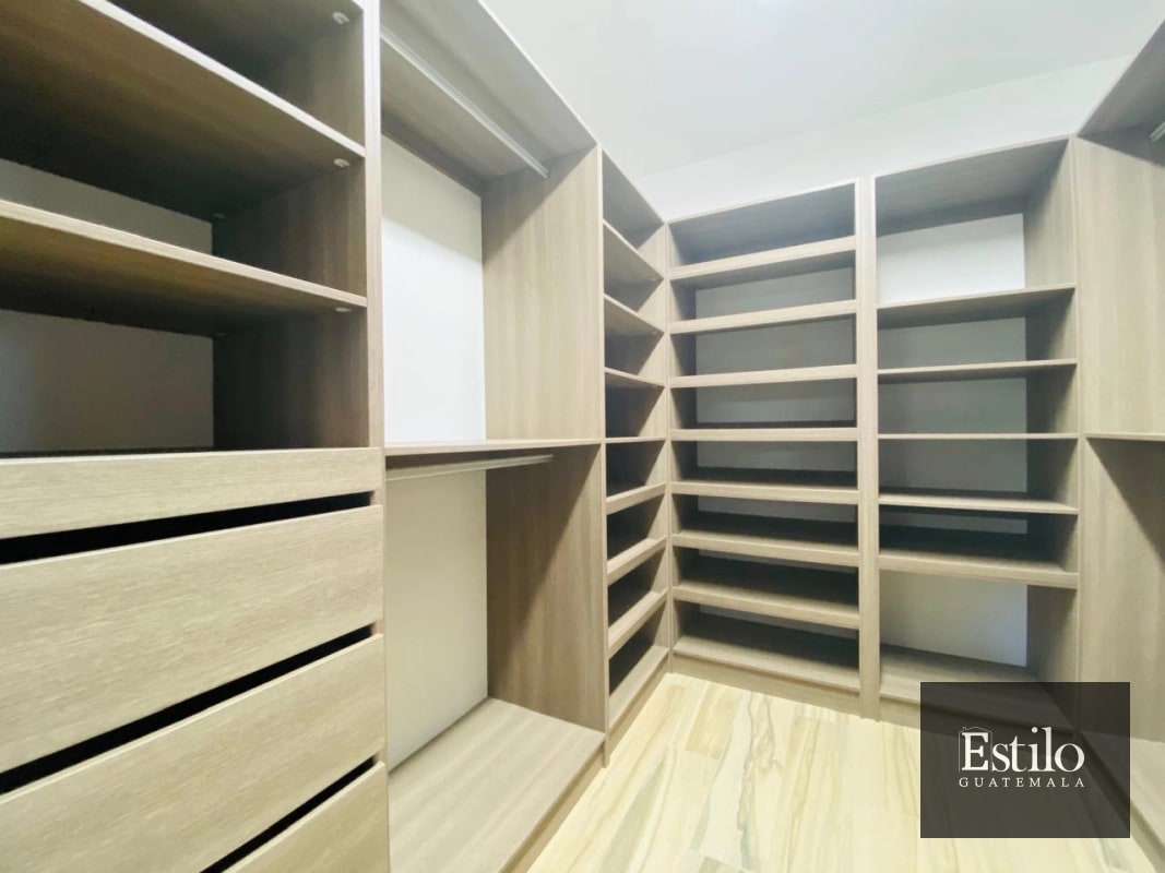 EXCLUSIVO APARTAMENTO  ZONA 14 - 5
