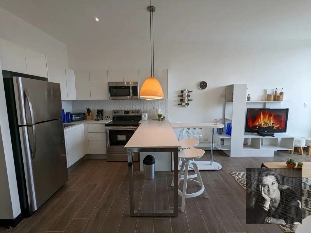 Apartamento Amueblado en Venta – Edificio DiagoSeis, Zona 10 - 1
