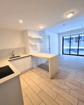 APARTAMENTO EN VENTA ZONA 4 QUO EN NIVEL BAJO — Apartamento en Venta en Zona 4, Guatemala, Ciudad — miniatura 9 de 10
