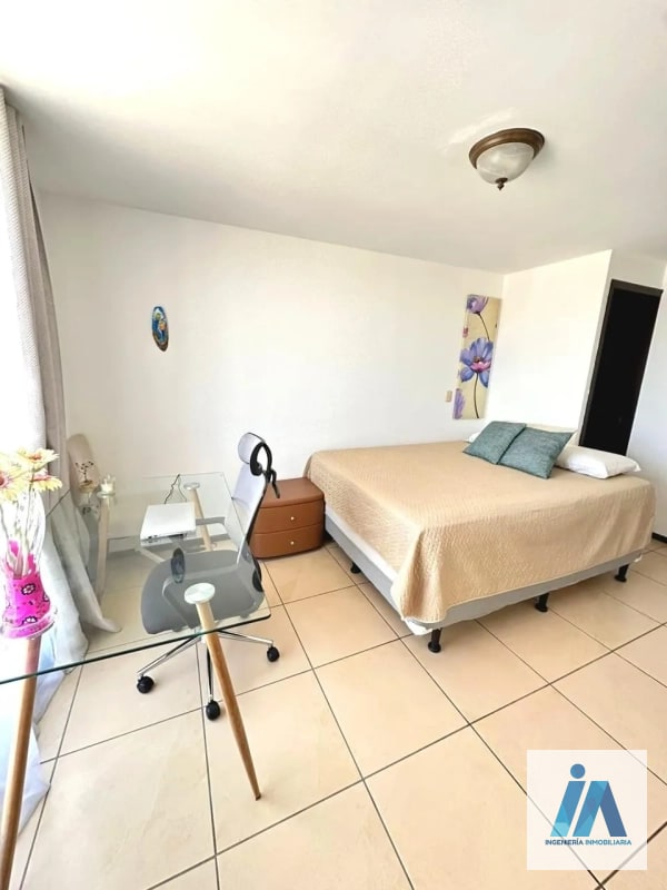 APARTAMENTO AMUEBLADO EN ALQUILER📍 Edificio Madeleine, Zona 10 Disfruta de la comodidad de vivir en Zona 10 - 4
