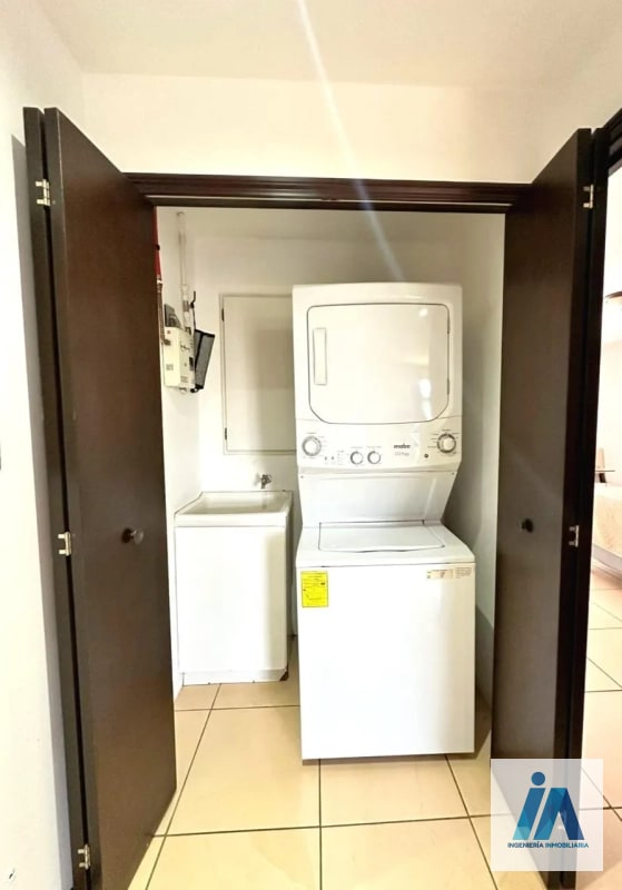 APARTAMENTO AMUEBLADO EN ALQUILER📍 Edificio Madeleine, Zona 10 Disfruta de la comodidad de vivir en Zona 10 - 2