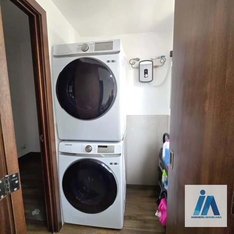 ⭕️ NUEVO PRECIO APARTAMENTO EN VENTA📍 Edificio Casa Roble, Zona 14 Espectacular apartamento con amplios ambientes - 7