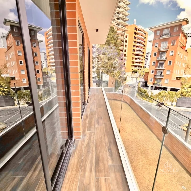 Zona 14 • Apartamento en Venta • Edificio Casa Roble - 7