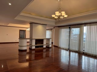 APARTAMENTO EN VENTA ZONA 10 — Apartamento en Venta en Torre Castelar, Zona 10, Guatemala, Ciudad — miniatura 3 de 4