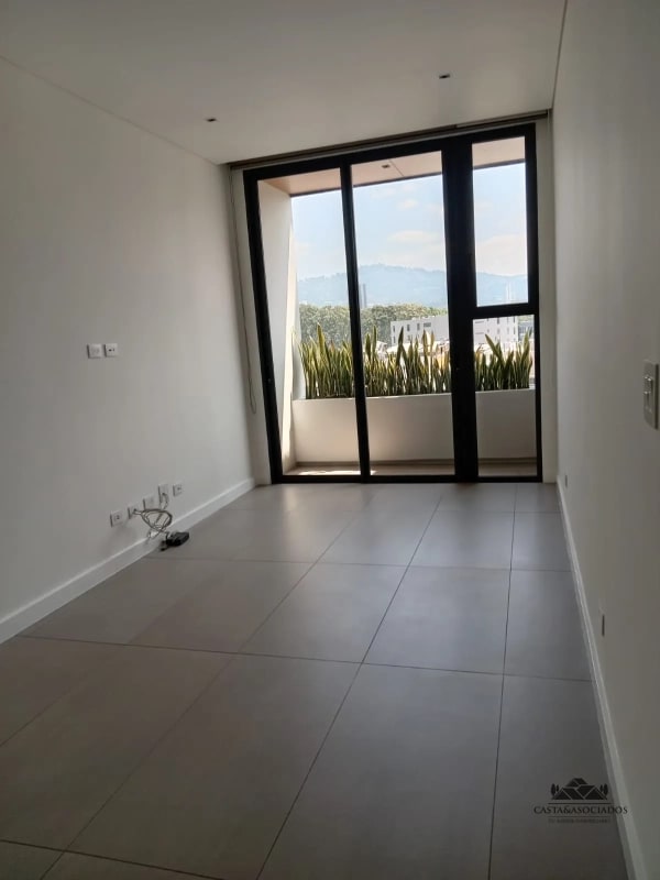 APARTAMENTO EN RENTA ZONA 10 - 7