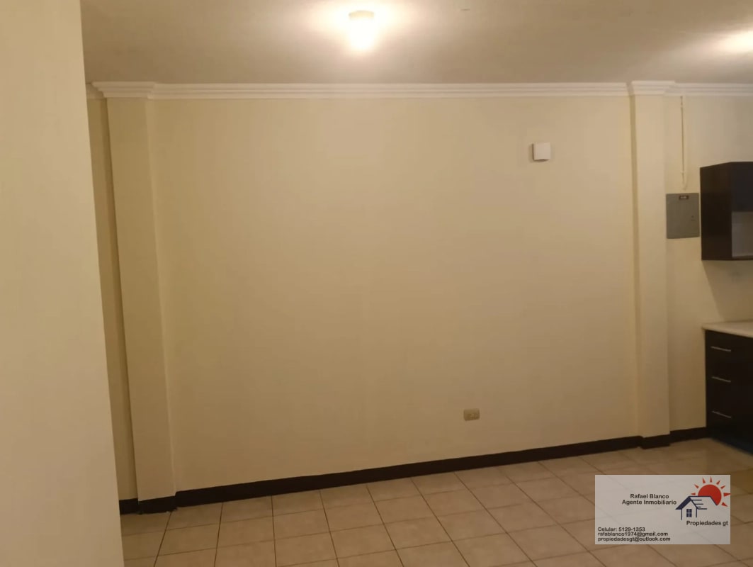 RENTO APTO ZONA 1, DE 2 HAB/SALA,COMEDOR,COCINA/1 BAÑO/1 PARQUEO MOTO/Q.3500 - 1