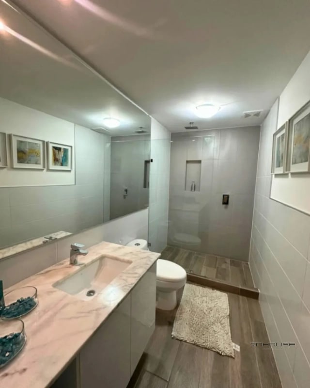 APARTAMENTO EN RENTA EN ZONA 14 EN NIVEL ALTO - 5