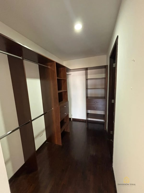 Zona 14 Amplio Apto en renta. Edificio Torre Quatro | 3 Hab. + Balcones - 14