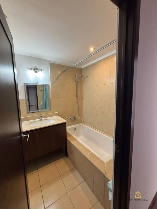 Apartamento en Torre Quatro, Zona 14 | 3 Hab + Balcón | $1,300 - 10