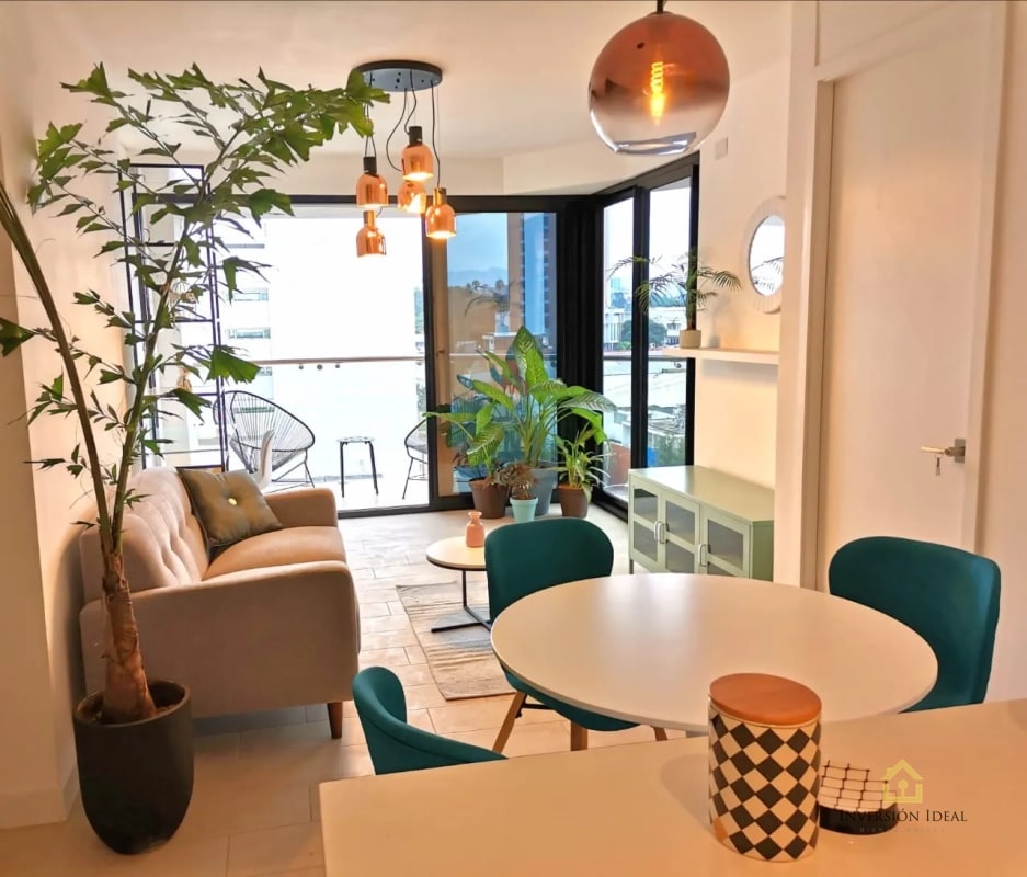 Vendo Apartamento en Edificio QUO Zona 4 | 1 Hab + Parqueo | Totalmente Amueblado | $170,000 - 1