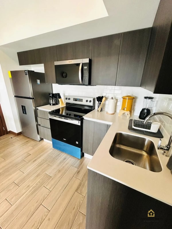 Apartamento Amueblado en Edificio Inara | 2 Hab + 2 Baños | $1,050 - 3