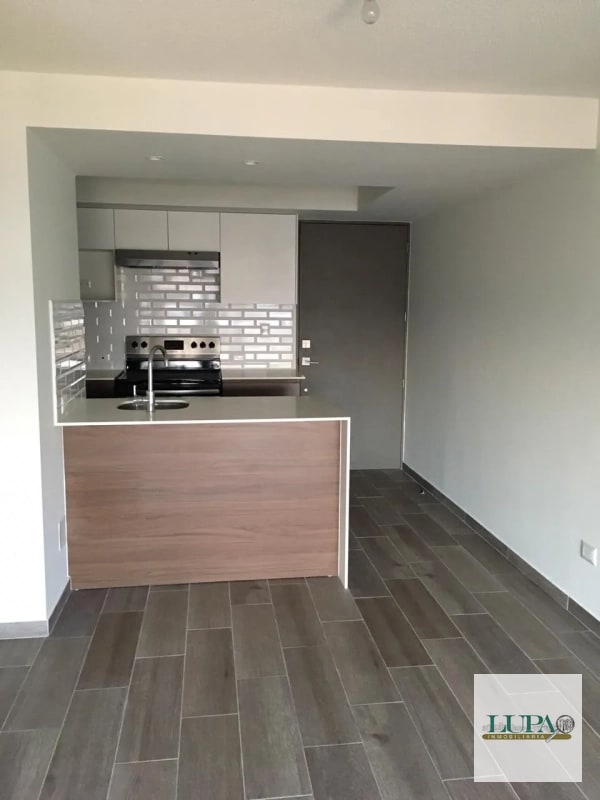SE RENTA APARTAMENTO EN EDIFICIO ARALIA 1 MARISCAL EN ZONA 11 - 6