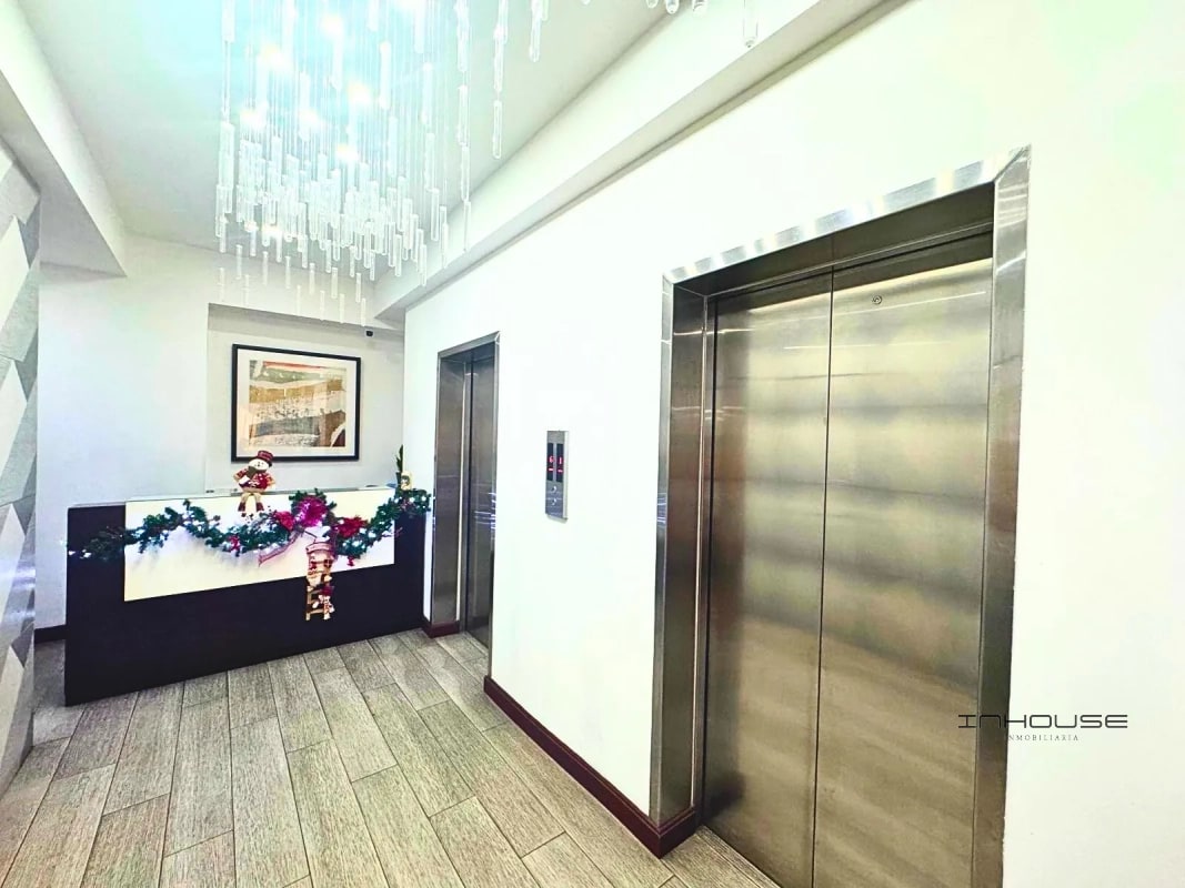 APARTAMENTO EN RENTA EN ZONA 10 CON BALCÓN - 9