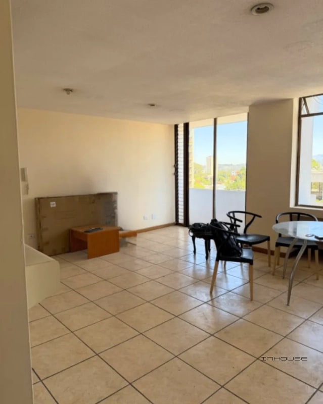 APARTAMENTO EN RENTA EN ZONA 10 CON BALCÓN - 2