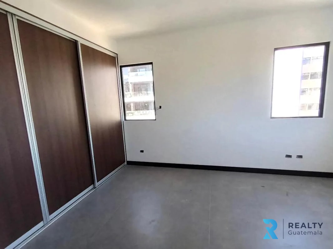 VENDO Apartamento Zona 15, Edificio Arles - 7