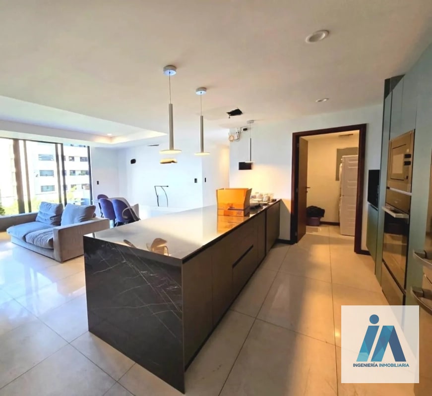 APARTAMENTO SEMIAMUEBLADO EN ALQUILER📍 Reserva 5ta Avenida, Zona 14 Vive en el corazón de la Zona 14, en un apartamento que combina lujo, amplitud y un diseño contemporáneo - 14