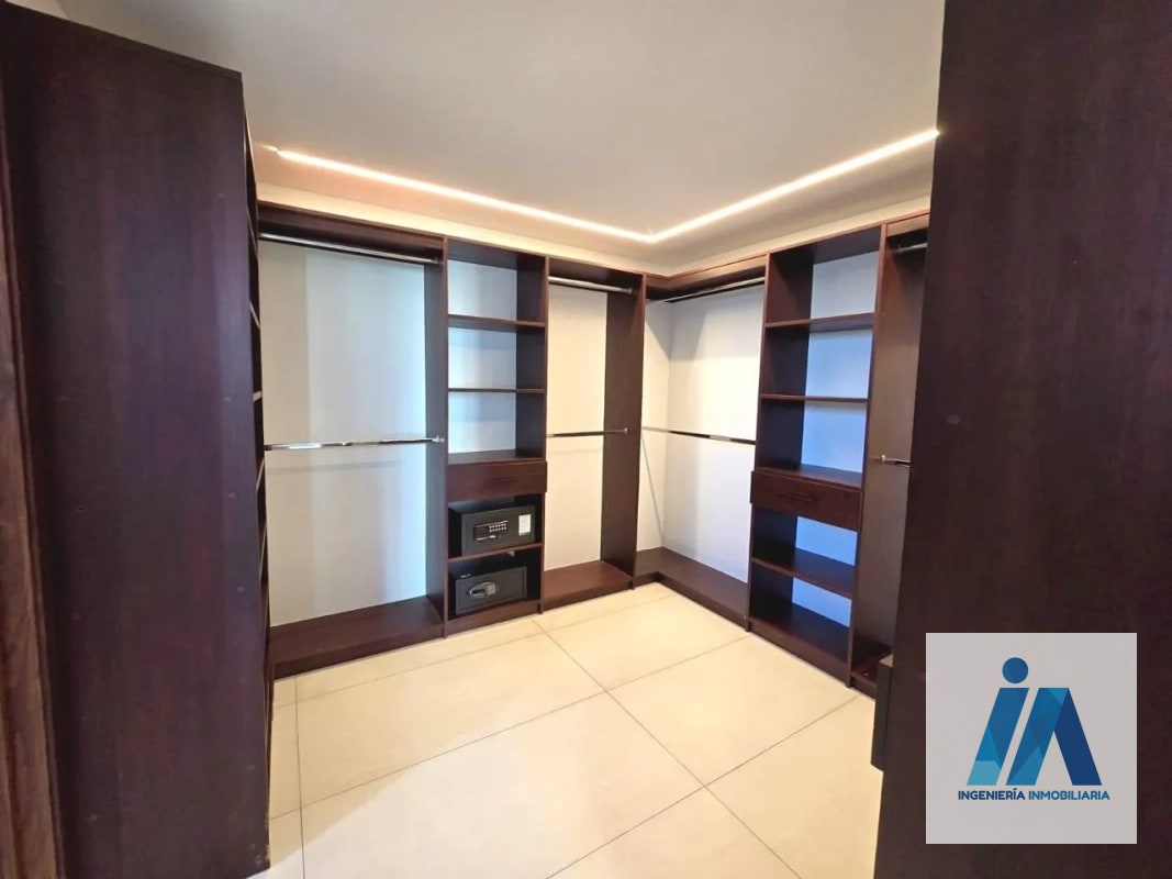 APARTAMENTO SEMIAMUEBLADO EN ALQUILER📍 Reserva 5ta Avenida, Zona 14 Vive en el corazón de la Zona 14, en un apartamento que combina lujo, amplitud y un diseño contemporáneo - 9