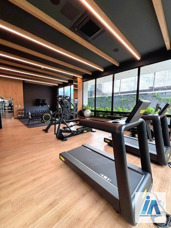 APARTAMENTO SEMIAMUEBLADO EN ALQUILER📍 Reserva 5ta Avenida, Zona 14 Vive en el corazón de la Zona 14, en un apartamento que combina lujo, amplitud y un diseño contemporáneo - 2