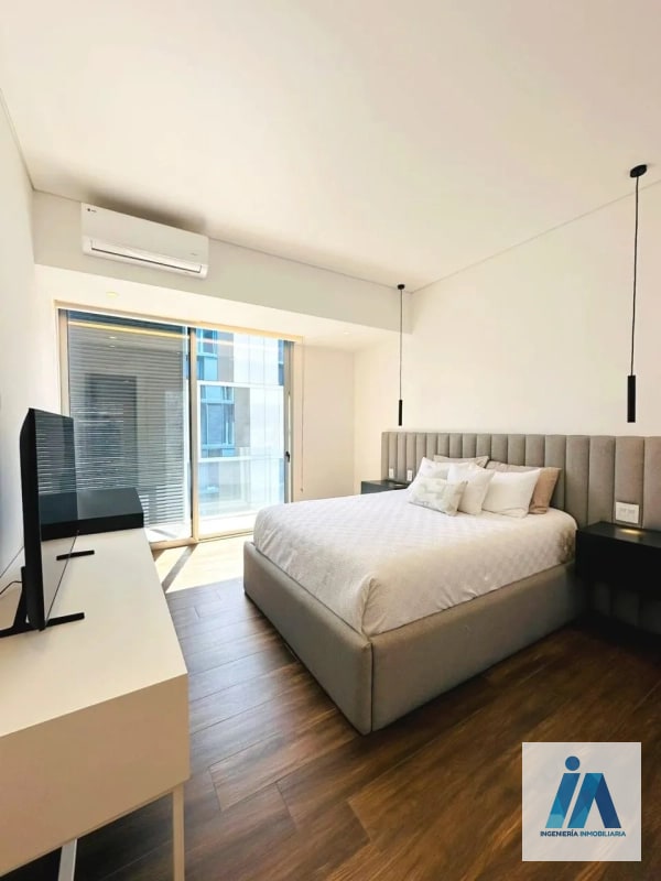 APARTAMENTO AMUEBLADO EN ALQUILER📍 Edificio AVIA, Zona 10 Experimenta un estilo de vida donde el diseño vanguardista se une a la comodidad absoluta - 4