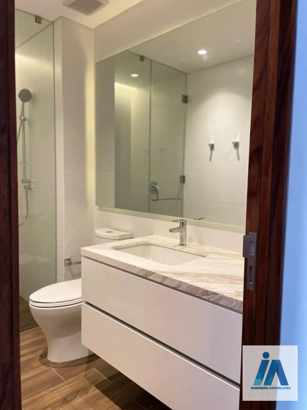 APARTAMENTO AMUEBLADO EN ALQUILER📍 Edificio AVIA, Zona 10 Experimenta un estilo de vida donde el diseño vanguardista se une a la comodidad absoluta - 3