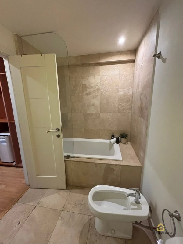 Apto Amueblado 2 Hab + Cuarto de Serv. $2,500 | Edificio Atrium Zona 10 - 10