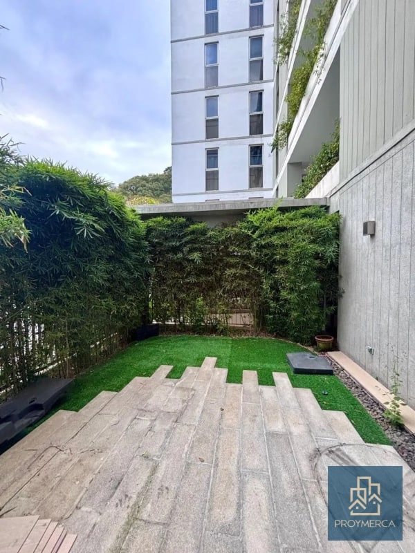 Apartamento con jardín en alquiler, Iridia Elgin, zona 13 - 13