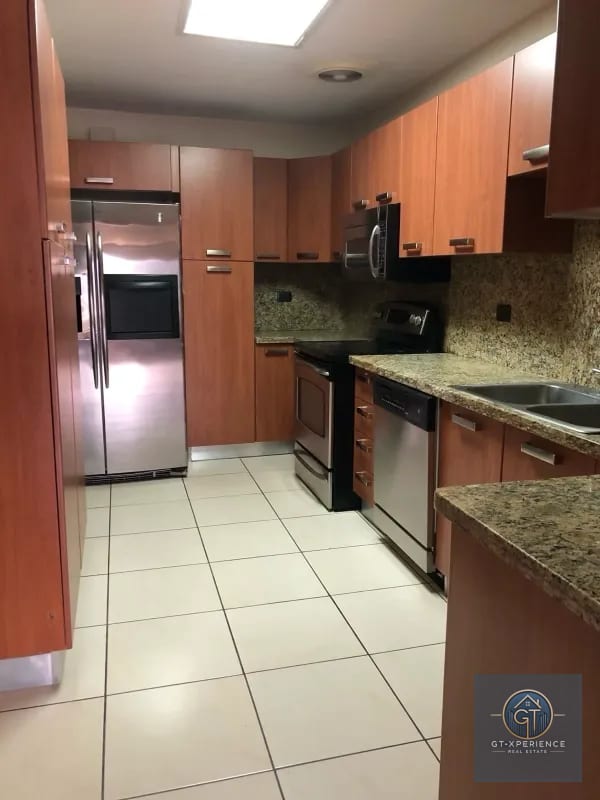 Lindo y amplio apartamento en edificio San Ángel, zona 14 — Apartamento en Venta en San Ángel, Zona 14, Guatemala, Ciudad — foto 3 de 13