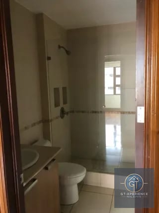 Lindo y amplio apartamento en edificio San Ángel, zona 14 — Apartamento en Venta en San Ángel, Zona 14, Guatemala, Ciudad — miniatura 2 de 13