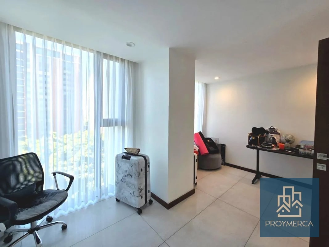 Apartamento semi amueblado en alquiler, Reserva 5ta Avenida, Zona 14 - 8