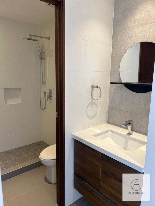 Apartamento amueblado en renta con jardín privado - 6