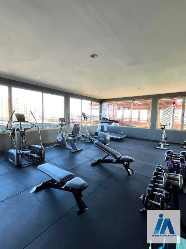 APARTAMENTO EN ALQUILER📍Edificio Neo, Zona 10  Ubicación privilegiada, ambientes iluminados - 3