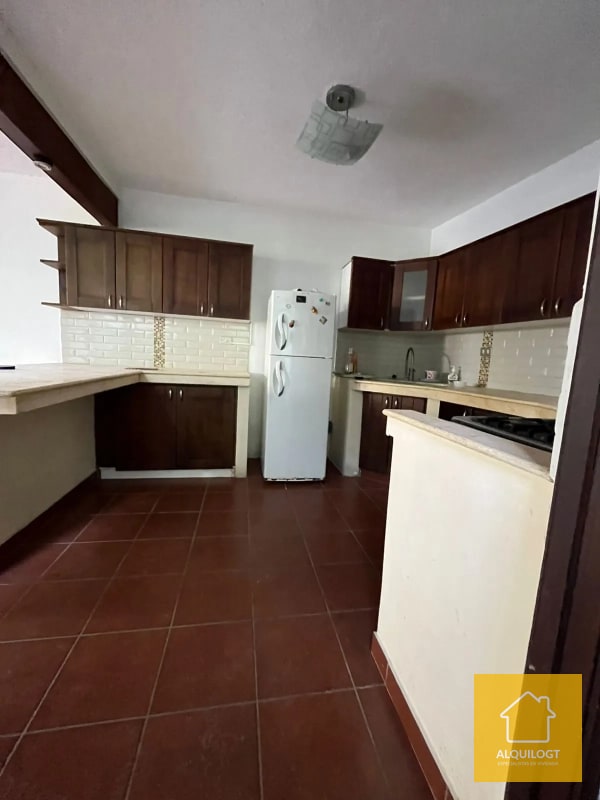 APARTAMENTO VISTA HERMOSA 3, A 5 MINUTOS DE UVG ZONA 15 DE 1 HAB AGT2927 - 1