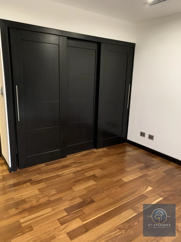 Lindo y amplio apartamento en zona 10 - 11