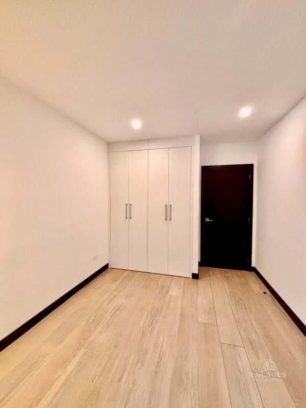Zona 13 • Apartamento con Jardín en Renta • Iridia Elgin - 9