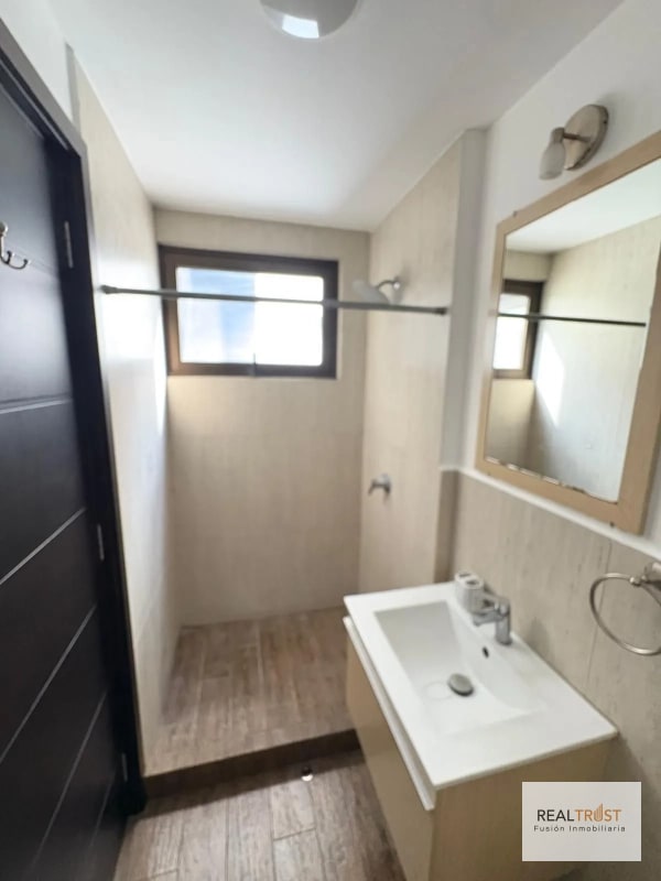 RENTO APARTAMENTO AMUEBLADO ZONA 15 - 4
