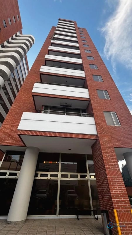 Penthouse en Alquiler – Zona 10 - 17