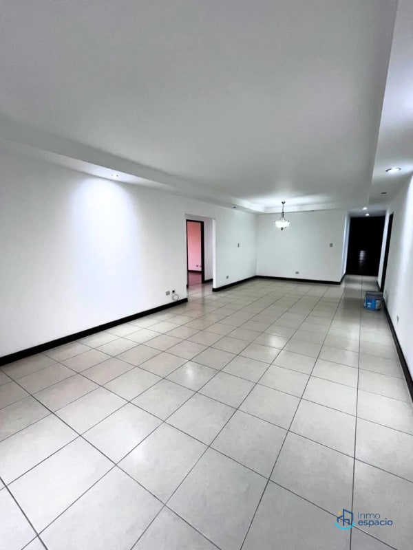 Penthouse en Alquiler – Zona 10 - 15