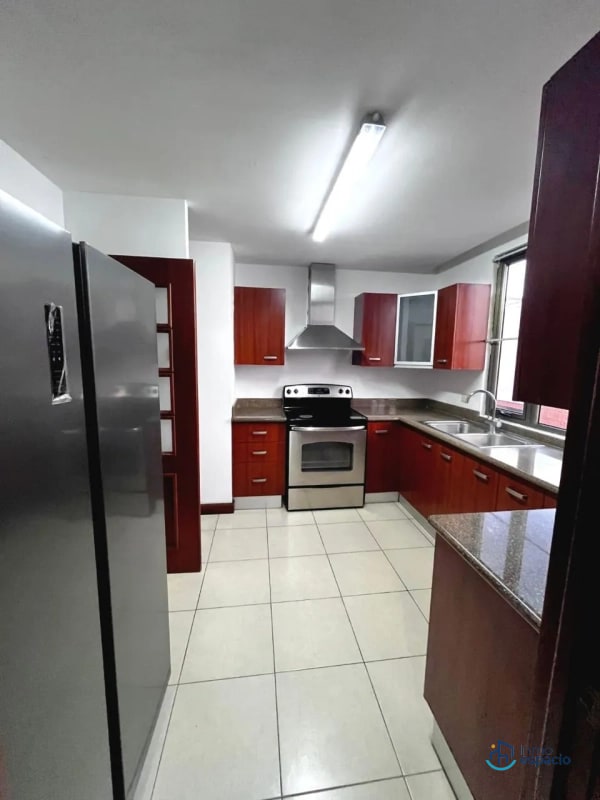 Penthouse en Alquiler – Zona 10 - 14