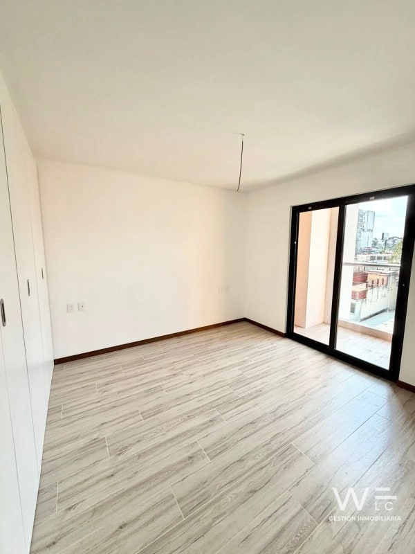 ALQUILO APARTAMENTO NUEVO ZONA 10 - 17