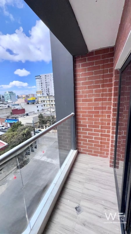 ALQUILO APARTAMENTO NUEVO ZONA 10 - 15