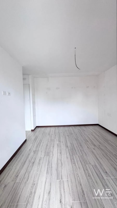 ALQUILO APARTAMENTO NUEVO ZONA 10 - 12