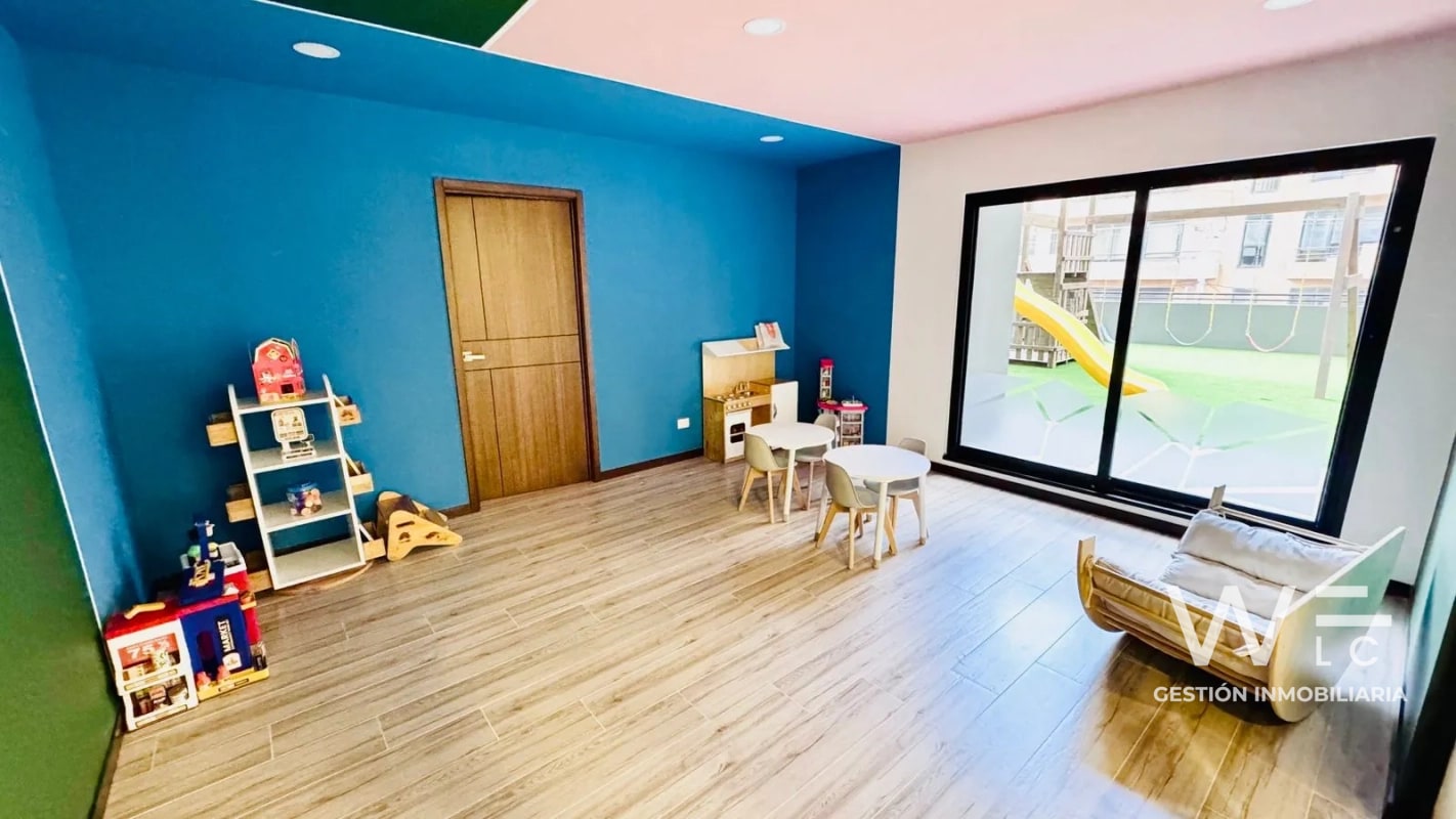 ALQUILO APARTAMENTO NUEVO ZONA 10 - 9