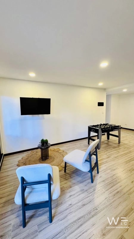 ALQUILO APARTAMENTO NUEVO ZONA 10 - 2