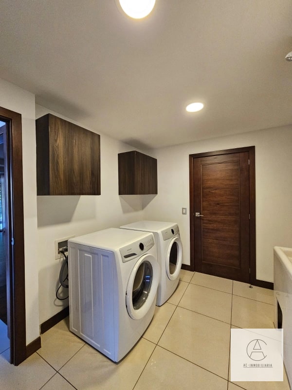Apartamento en alquiler, Barukoni, zona 14 - 13