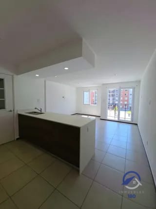 Apartamento en venta en Parque San Angel, zona 2, actualmente rentado, ideal para inversión — Apartamento en Venta en Parque San Ángel, Zona 2, Guatemala, Ciudad — miniatura 12 de 16