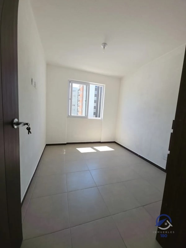 Apartamento en venta en Parque San Angel, zona 2, actualmente rentado, ideal para inversión - 11